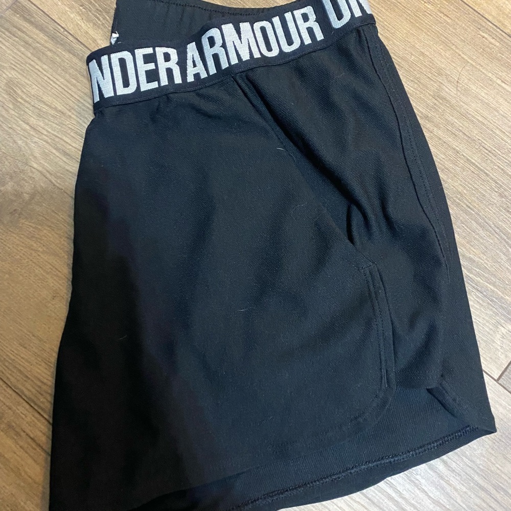 Under armour shorts.